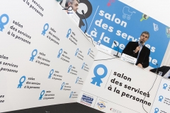 SALON-OG081120-1D-0393